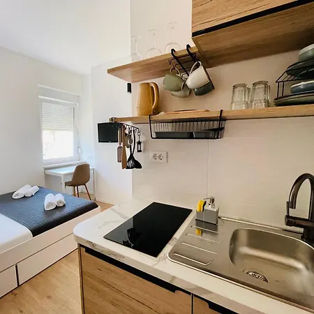 The Rise Studio Apartments Pula Exterior photo